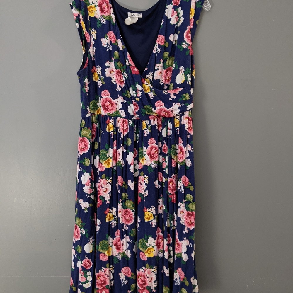 Size 1X Modcloth/Yellow Star Knit Floral Dress
